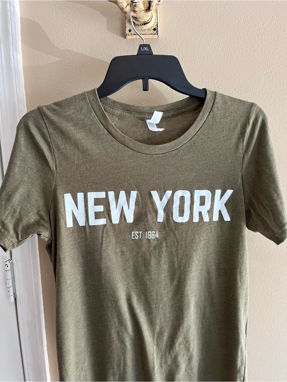 New York Graphic Crewneck Tee - Olive